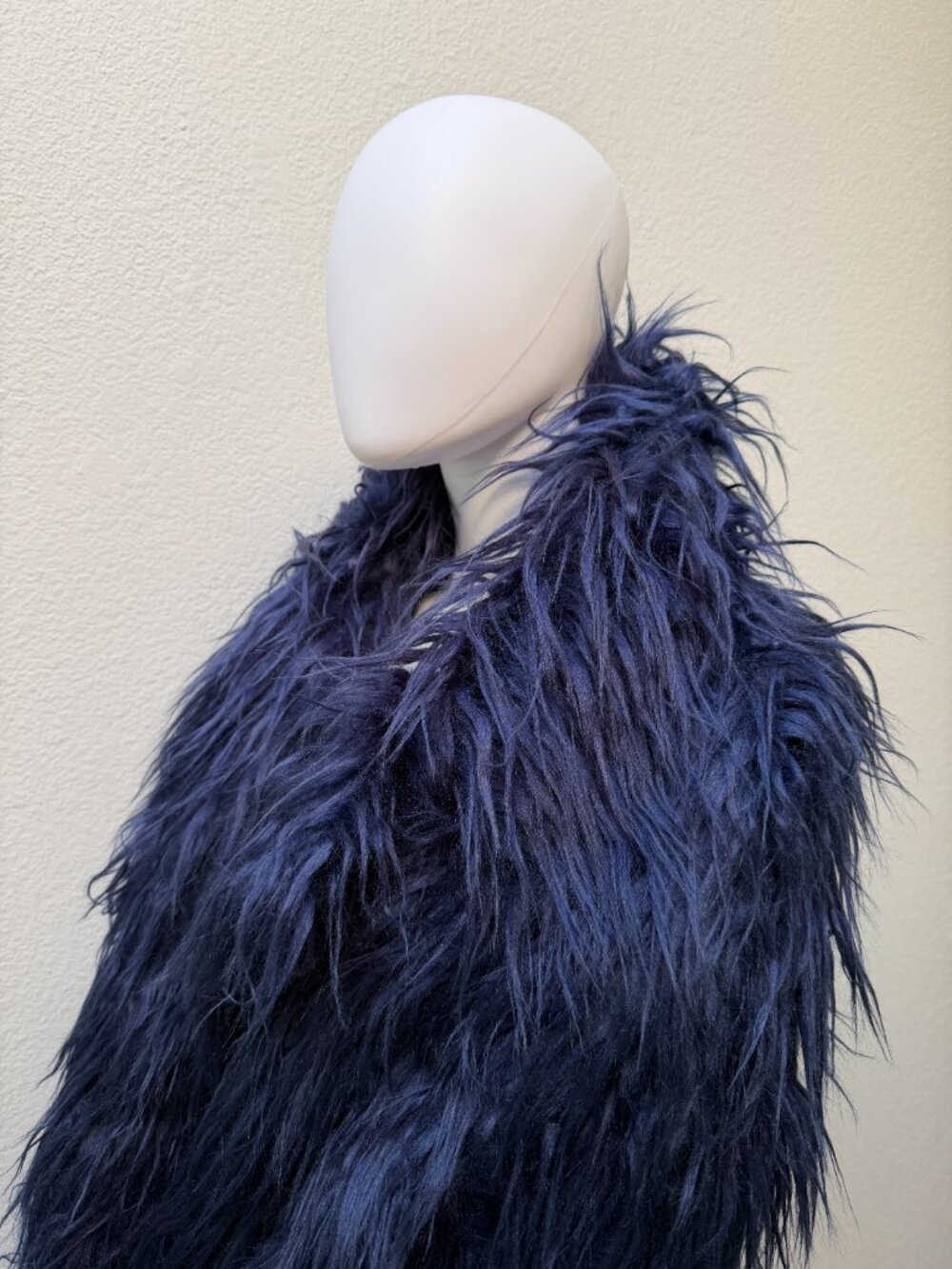 NWT WOW Azalea Wang Dark Blue Faux Fur Jacket - L/XL - Picture 3 of 16